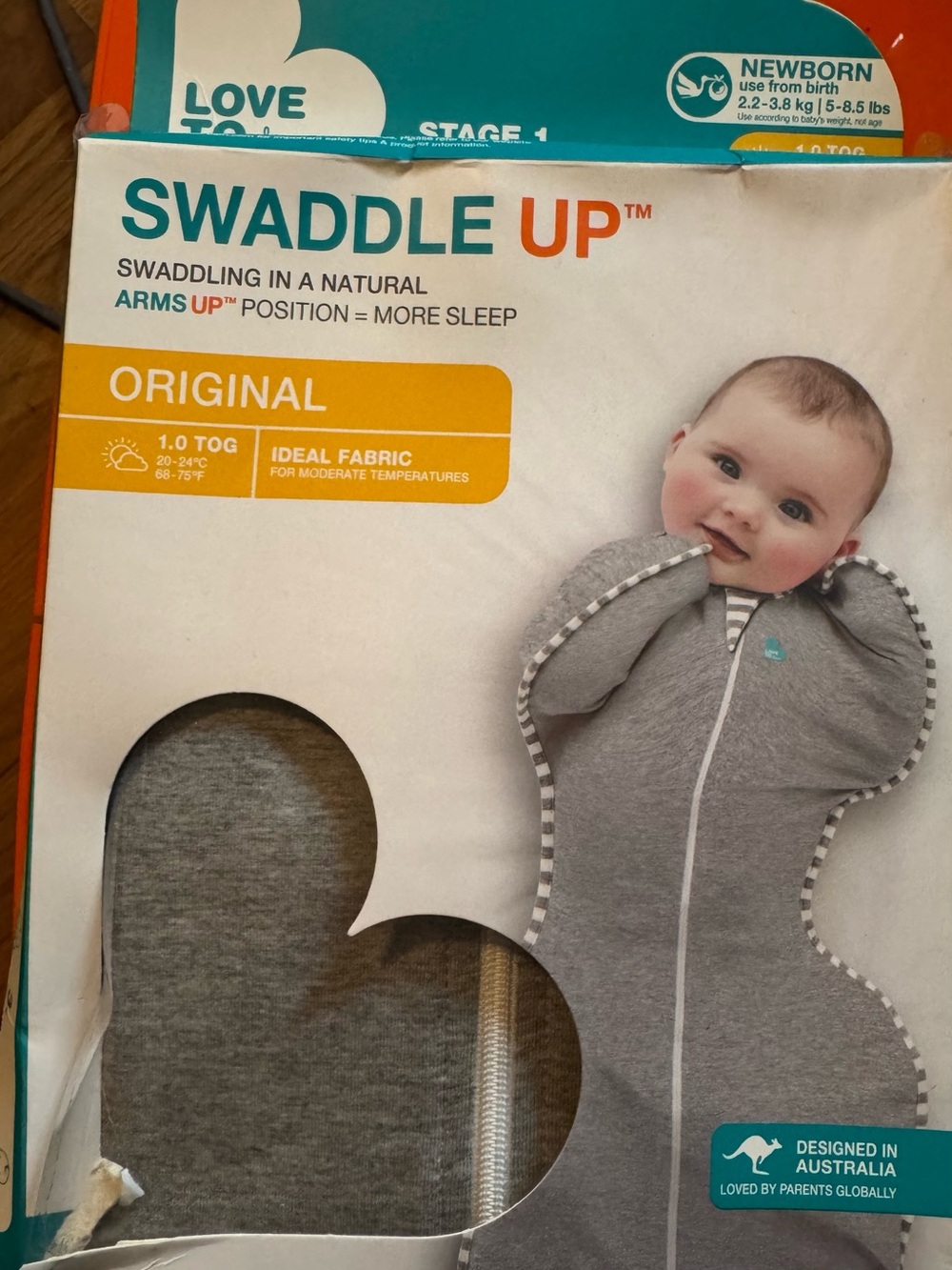 Love to dream swaddle. Bin 7